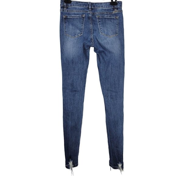 KanCan Women's Austin Mid Rise Skinny Distressed Dark Wash Jeans in a Size 3/25 - Picture 10 of 14